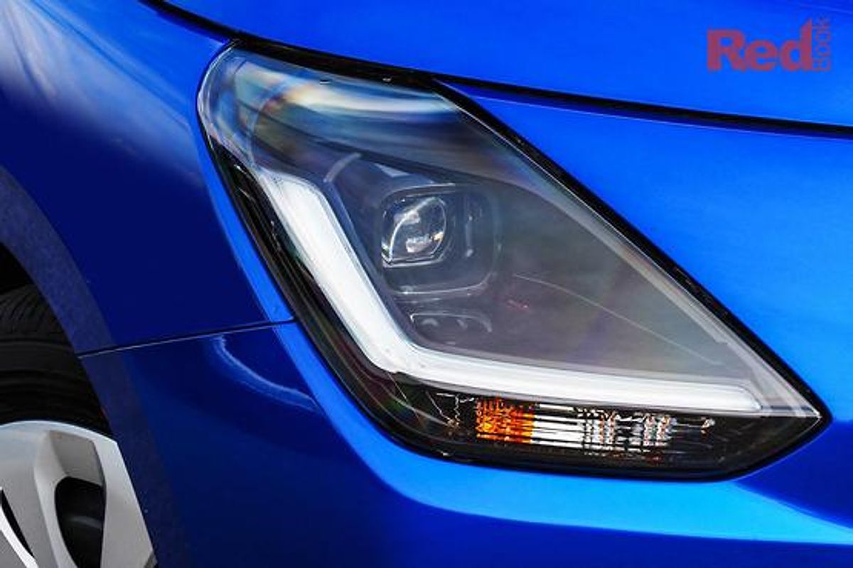 2025 Suzuki Swift Hybrid UZ