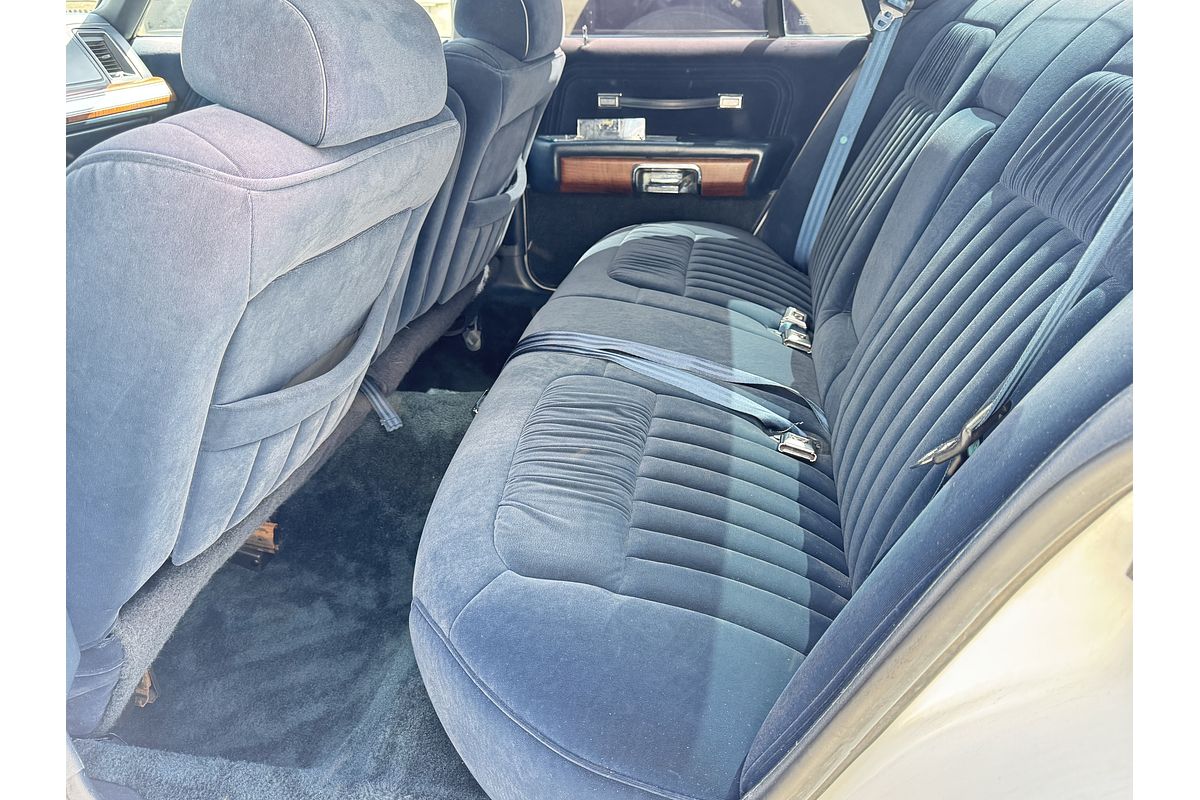 1990 Ford Ltd Crown Victoria