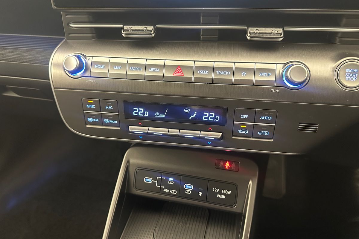 2025 Hyundai Kona Premium SX2.V3