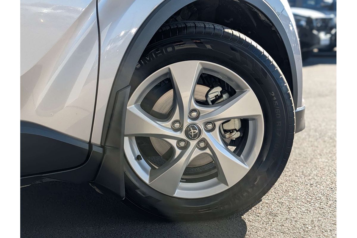 2017 Toyota C-HR NGX10R