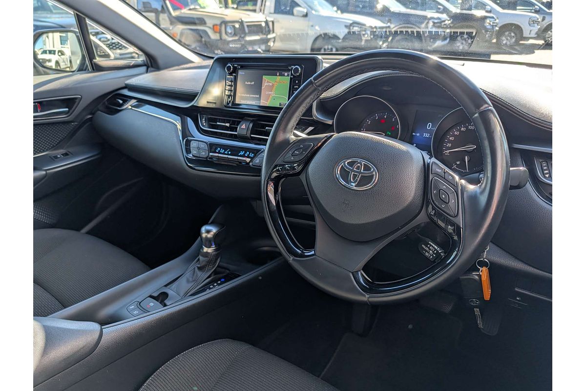 2017 Toyota C-HR NGX10R