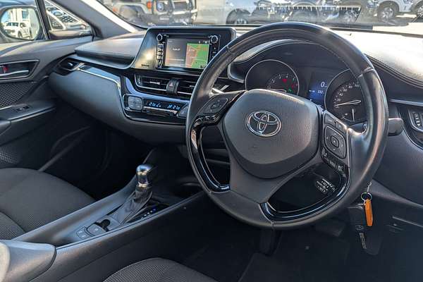 2017 Toyota C-HR NGX10R