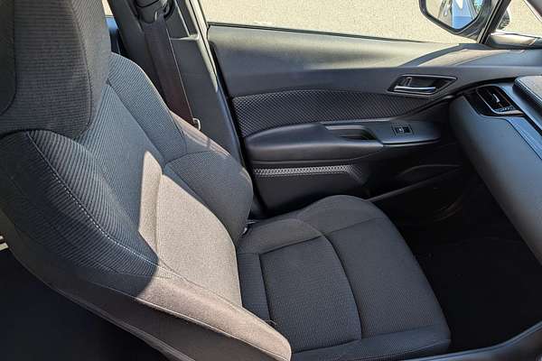 2017 Toyota C-HR NGX10R