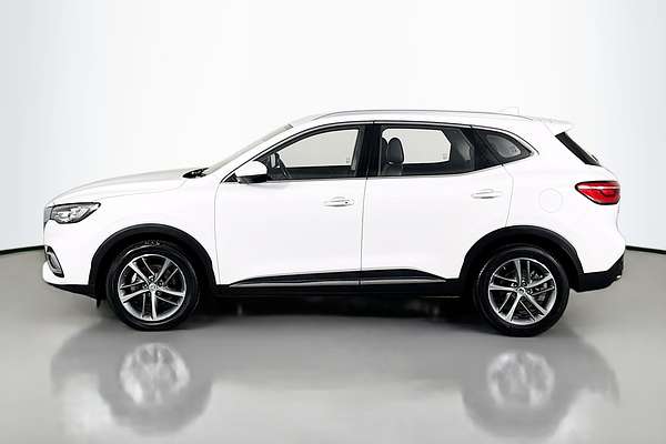 2024 MG HS Excite SAS23