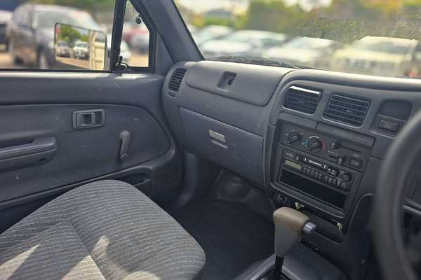 2001 Toyota Hilux  RZN149R Rear Wheel Drive