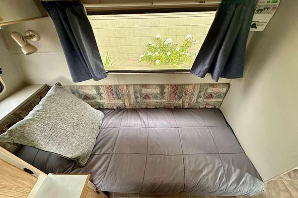 1999 Spaceline ODYSSEY