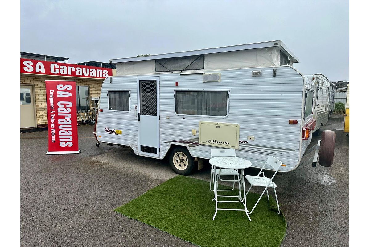 2001 Roadstar VOYAGER