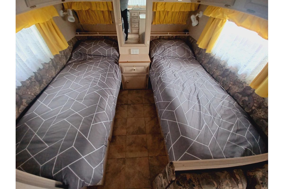 1998 Island Star POP TOP