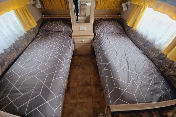 1998 Island Star POP TOP