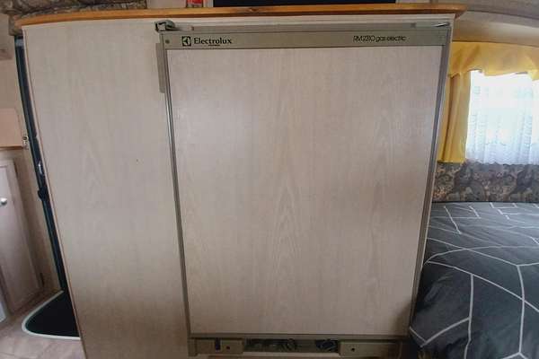 1998 Island Star POP TOP