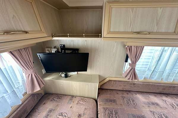 2001 Roadstar VOYAGER