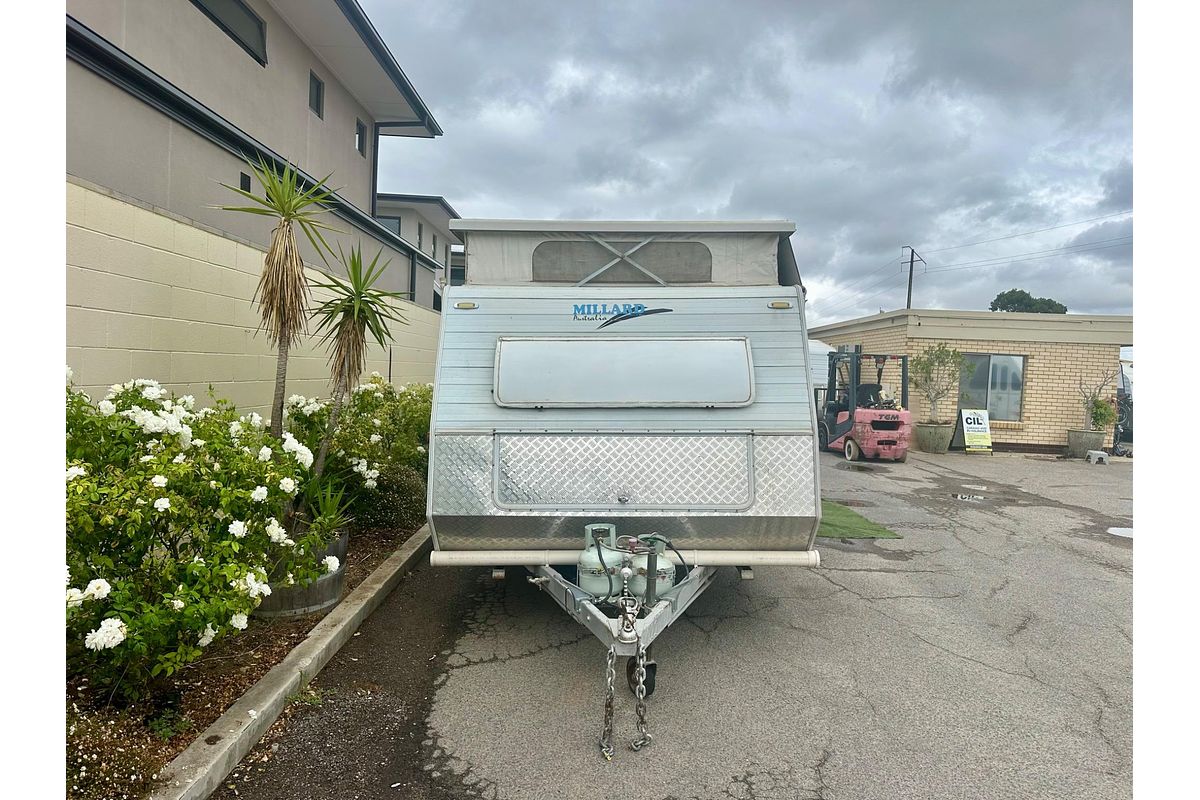 2001 Millard CARAVAN