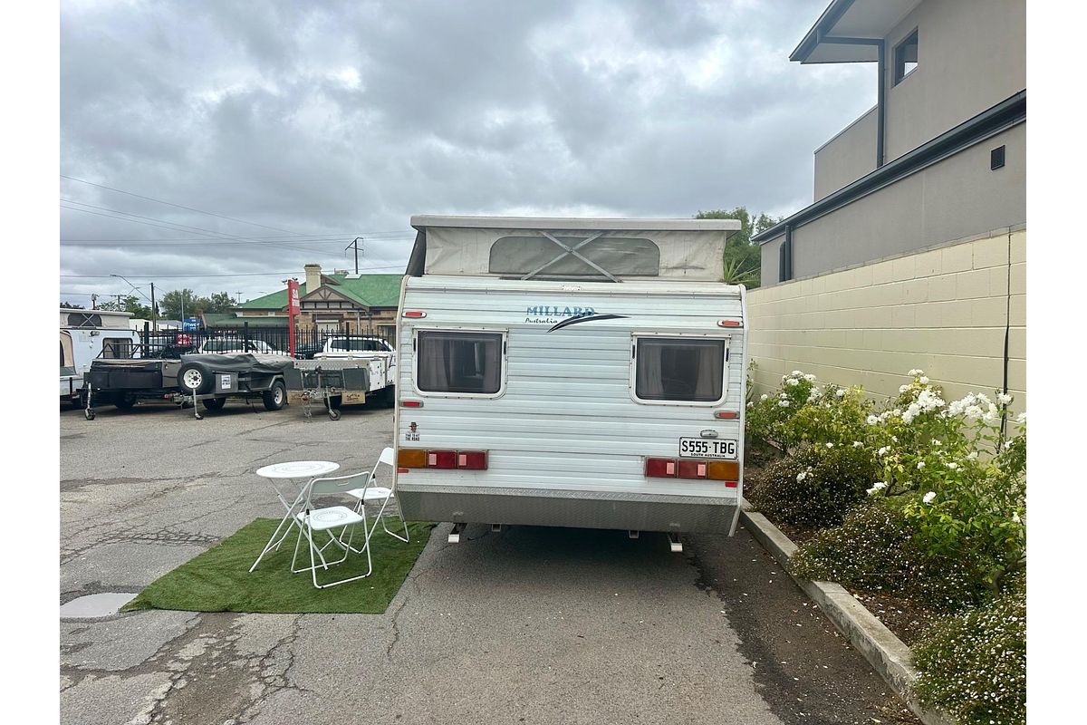 2001 Millard CARAVAN