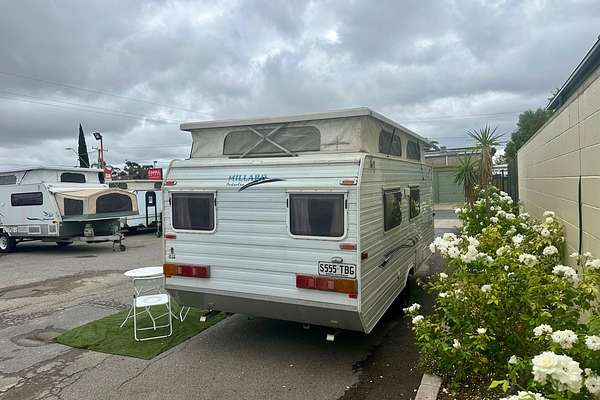 2001 Millard CARAVAN