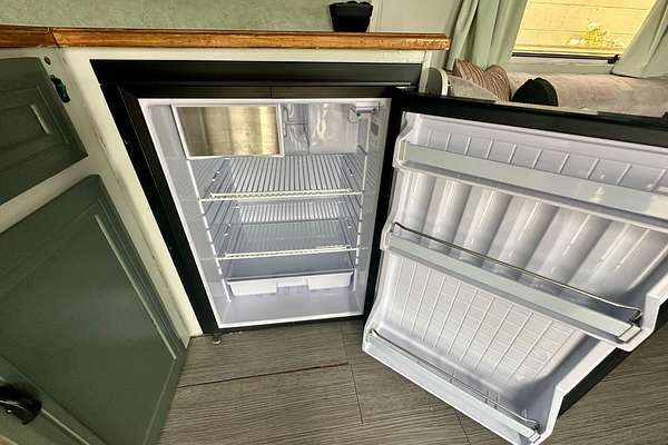 2001 Millard CARAVAN