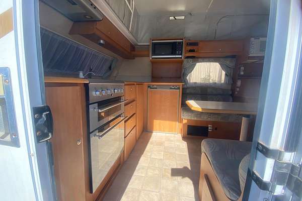 2005 Jayco HERITAGE