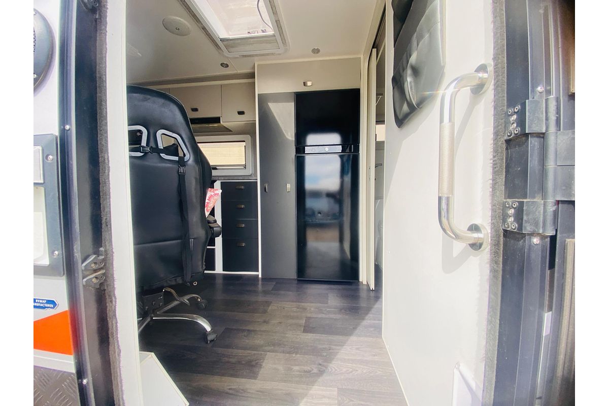 2019 Hitch Hika DREAM CHASER