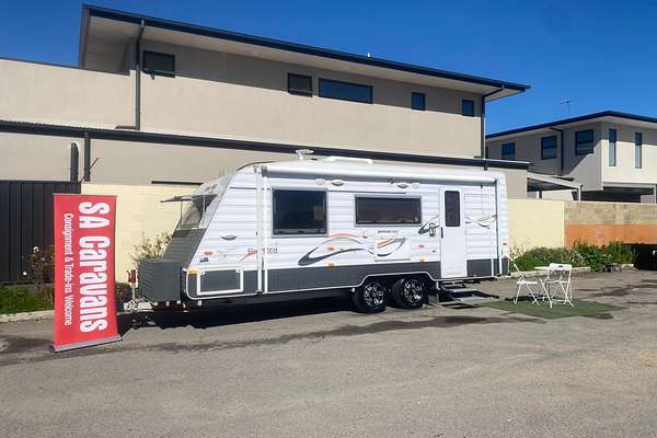 2014 New Age Caravans BIG RED BR19ES2