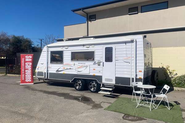 2014 New Age Caravans BIG RED BR19ES2