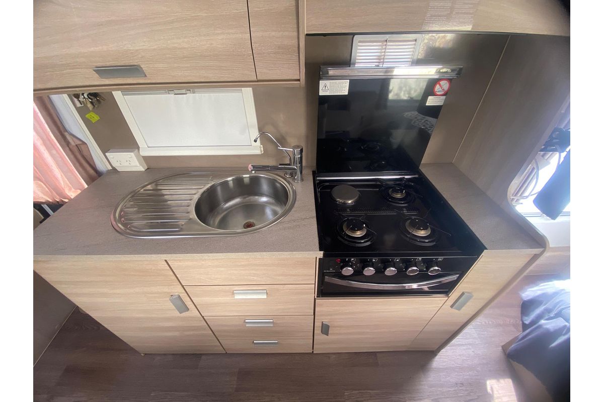 2016 Jayco JOURNEY 17.55-8