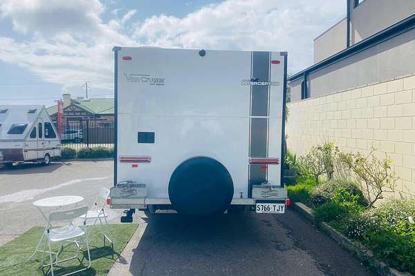2018 Van Cruiser Caravans INTERCEPTOR
