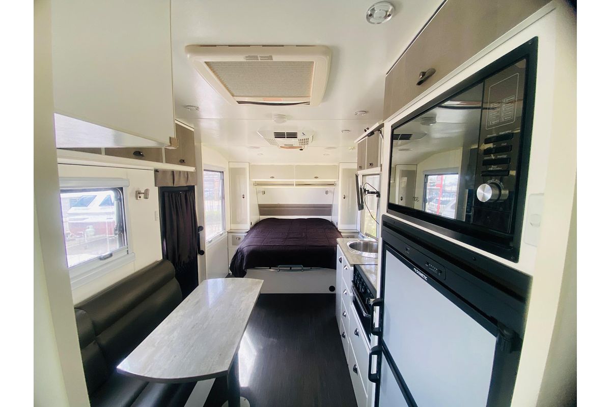 2018 Van Cruiser Caravans INTERCEPTOR