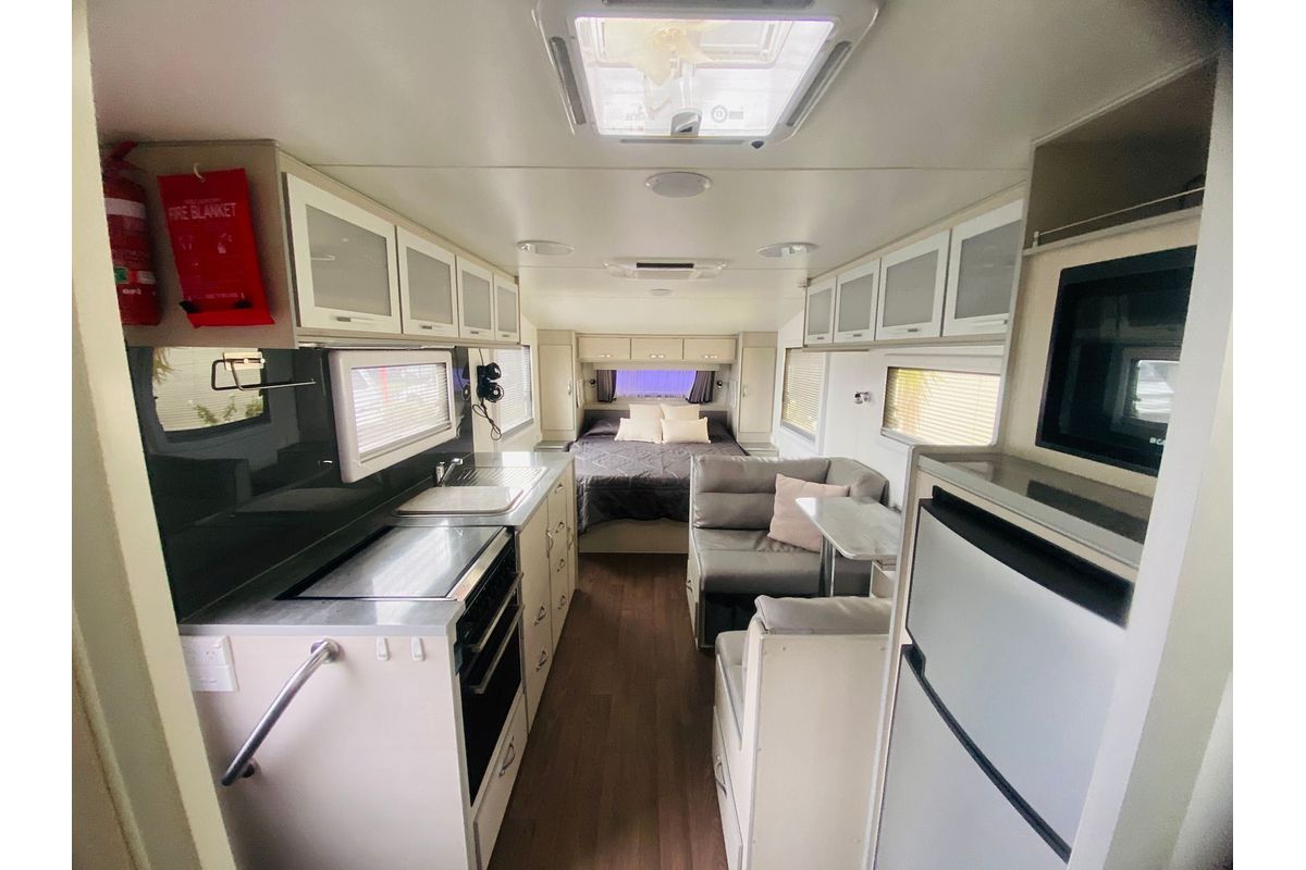 2017 Supreme CLASSIC