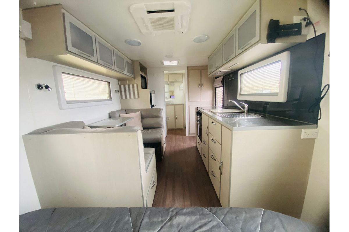 2017 Supreme CLASSIC