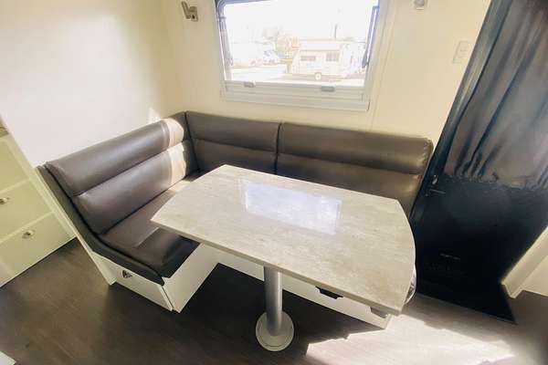 2018 Van Cruiser Caravans INTERCEPTOR