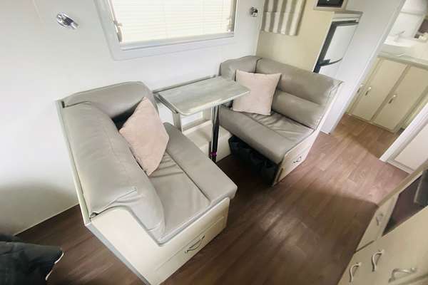 2017 Supreme CLASSIC