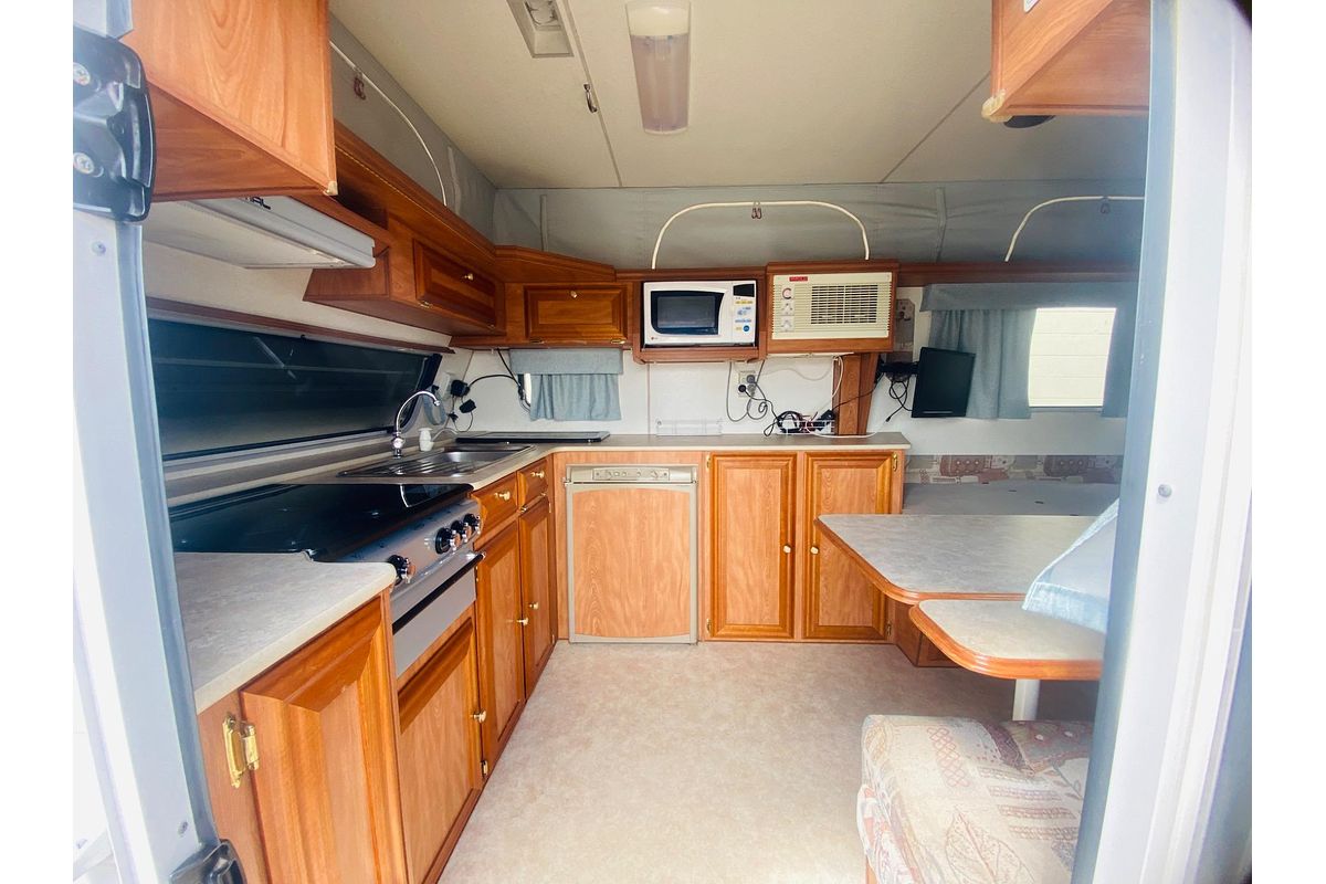 2002 Coromal SEKA 505