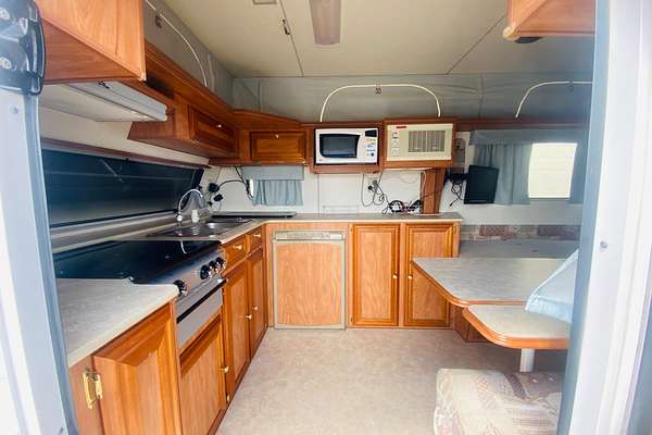 2002 Coromal SEKA 505