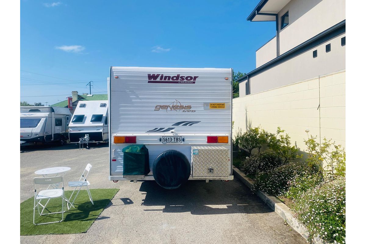 2011 Windsor GENESIS II