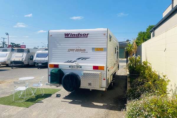 2011 Windsor GENESIS II