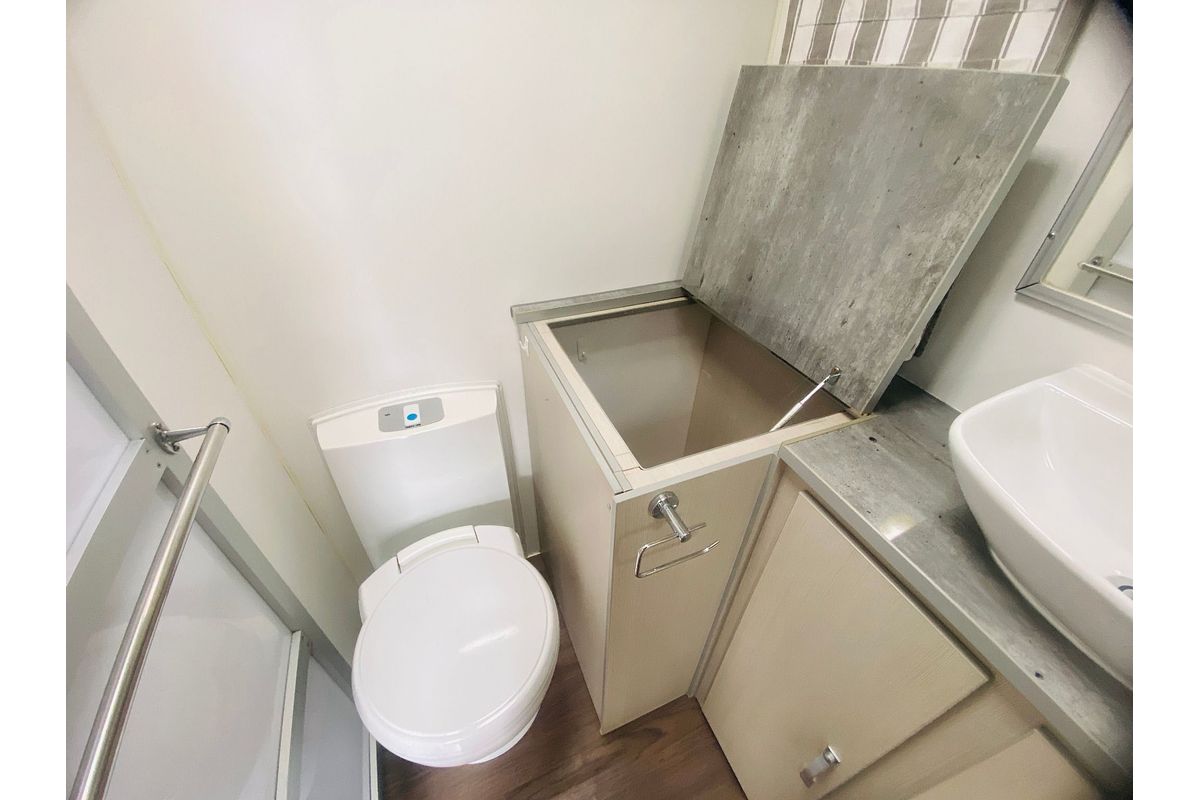 2017 Supreme CLASSIC