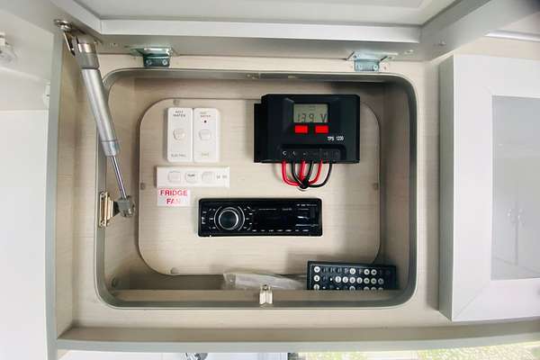 2017 Supreme CLASSIC