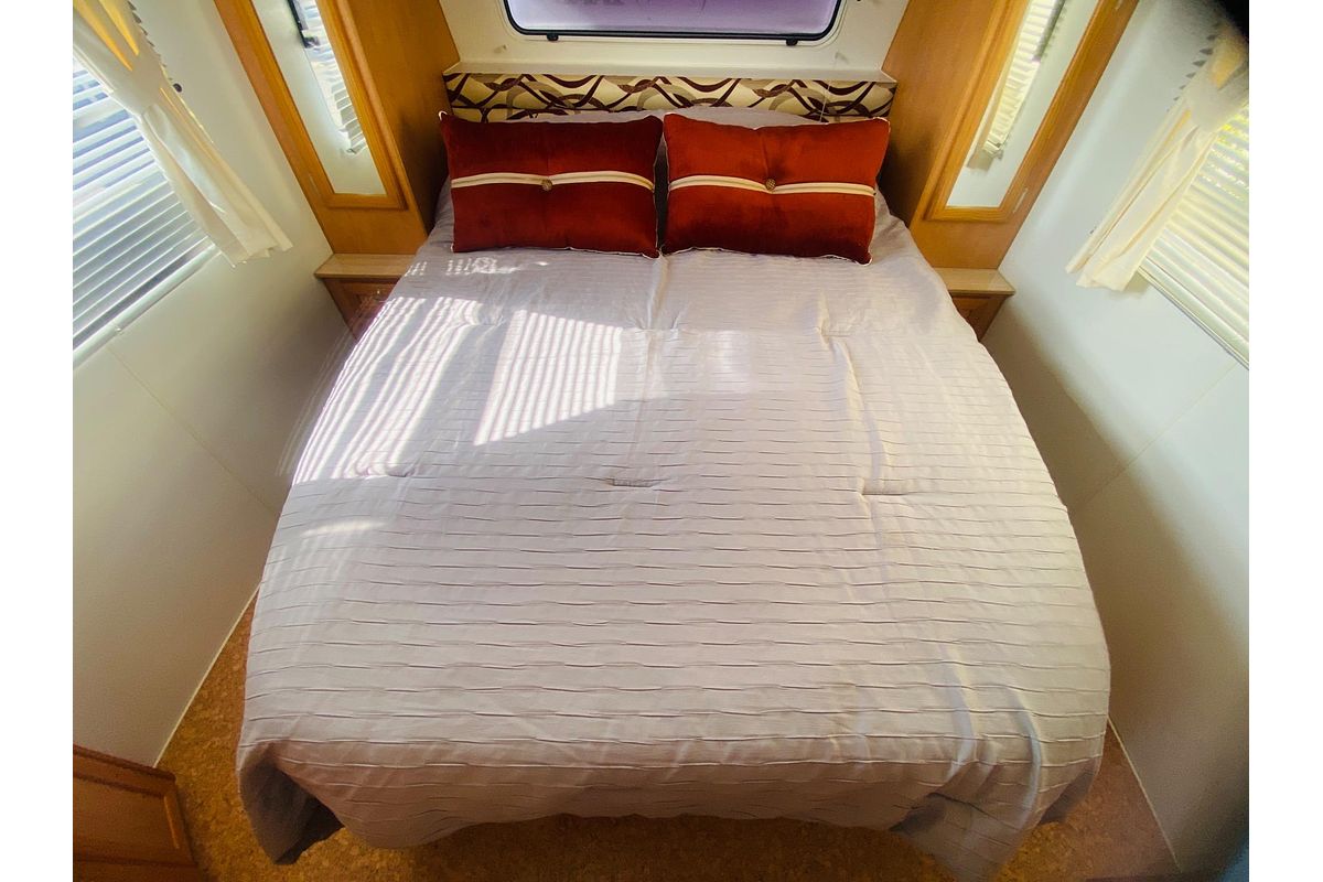 2011 Windsor GENESIS II