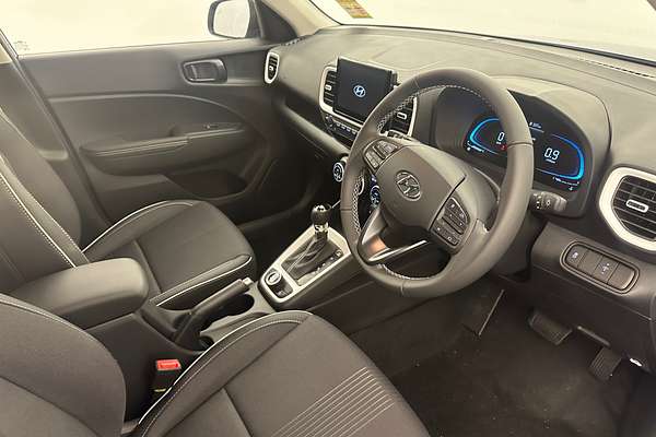 2025 Hyundai Venue Elite QX.V5