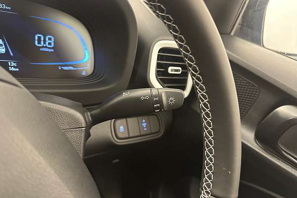 2025 Hyundai Venue Elite QX.V5