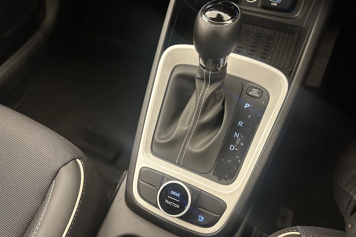 2025 Hyundai Venue Elite QX.V5