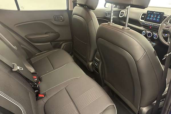 2025 Hyundai Venue Elite QX.V5