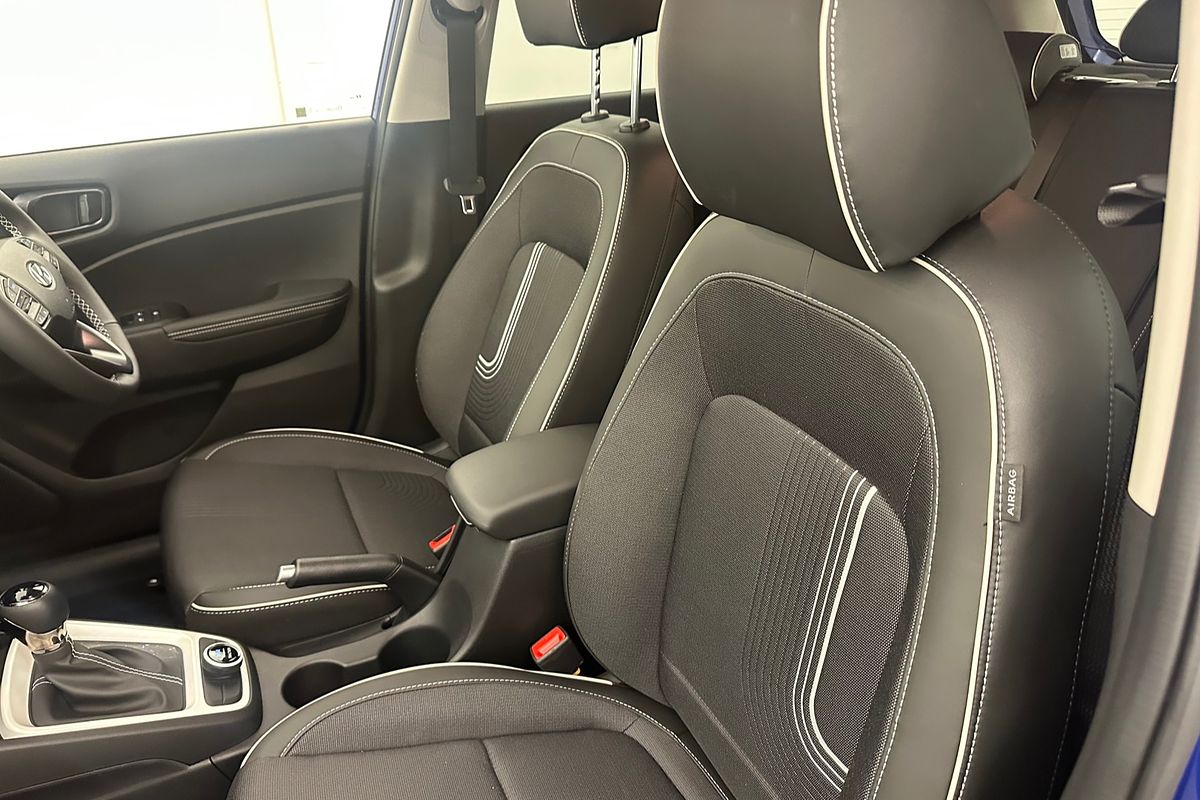 2025 Hyundai Venue Elite QX.V5