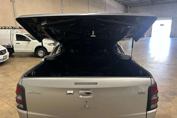 2015 Mitsubishi Triton Exceed MQ 4X4