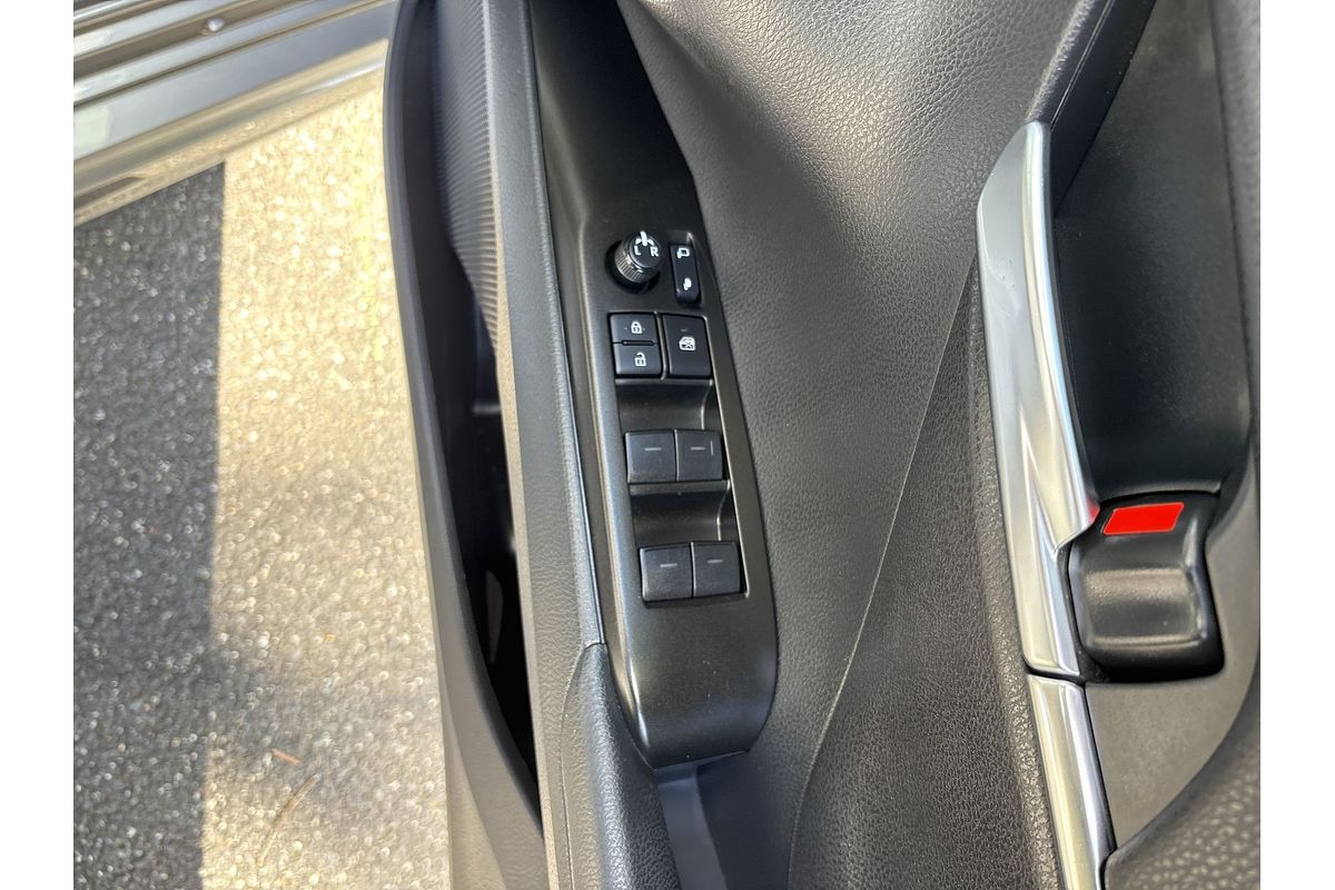 2022 Toyota Camry Ascent Sport AXVH70R