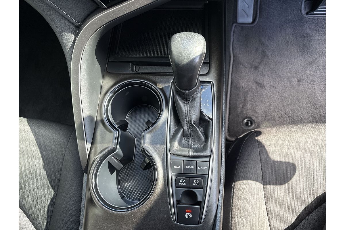 2022 Toyota Camry Ascent Sport AXVH70R