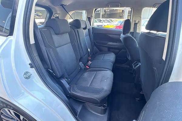 2019 Mitsubishi Outlander ES ZL