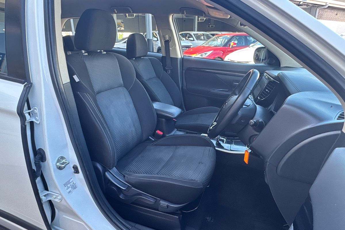 2019 Mitsubishi Outlander ES ZL