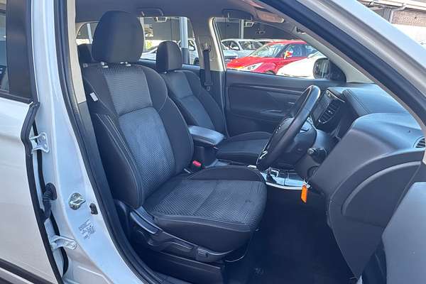 2019 Mitsubishi Outlander ES ZL