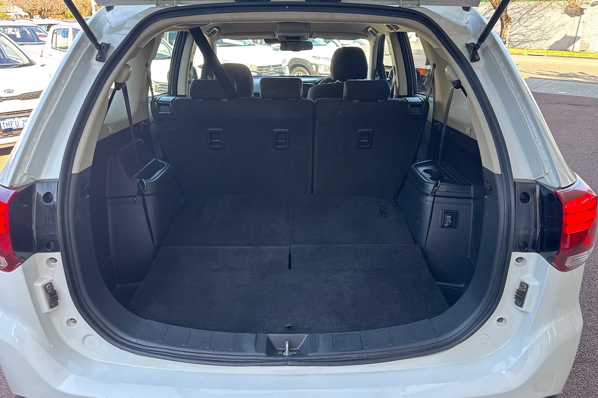 2019 Mitsubishi Outlander ES ZL