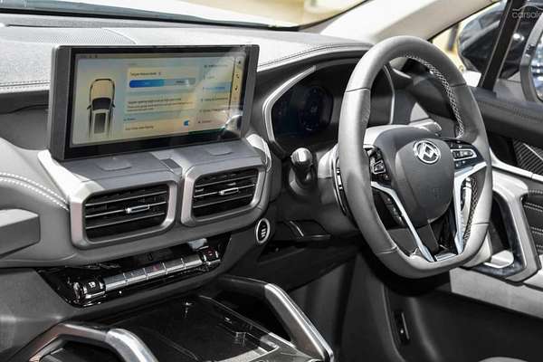 2025 LDV D90 Executive SV9A